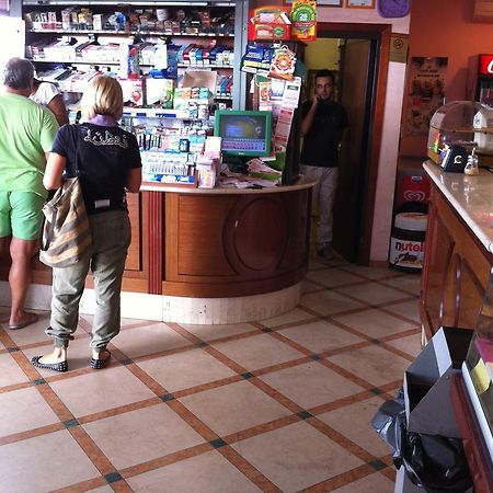 White House Motel Cerveteri Eksteriør billede